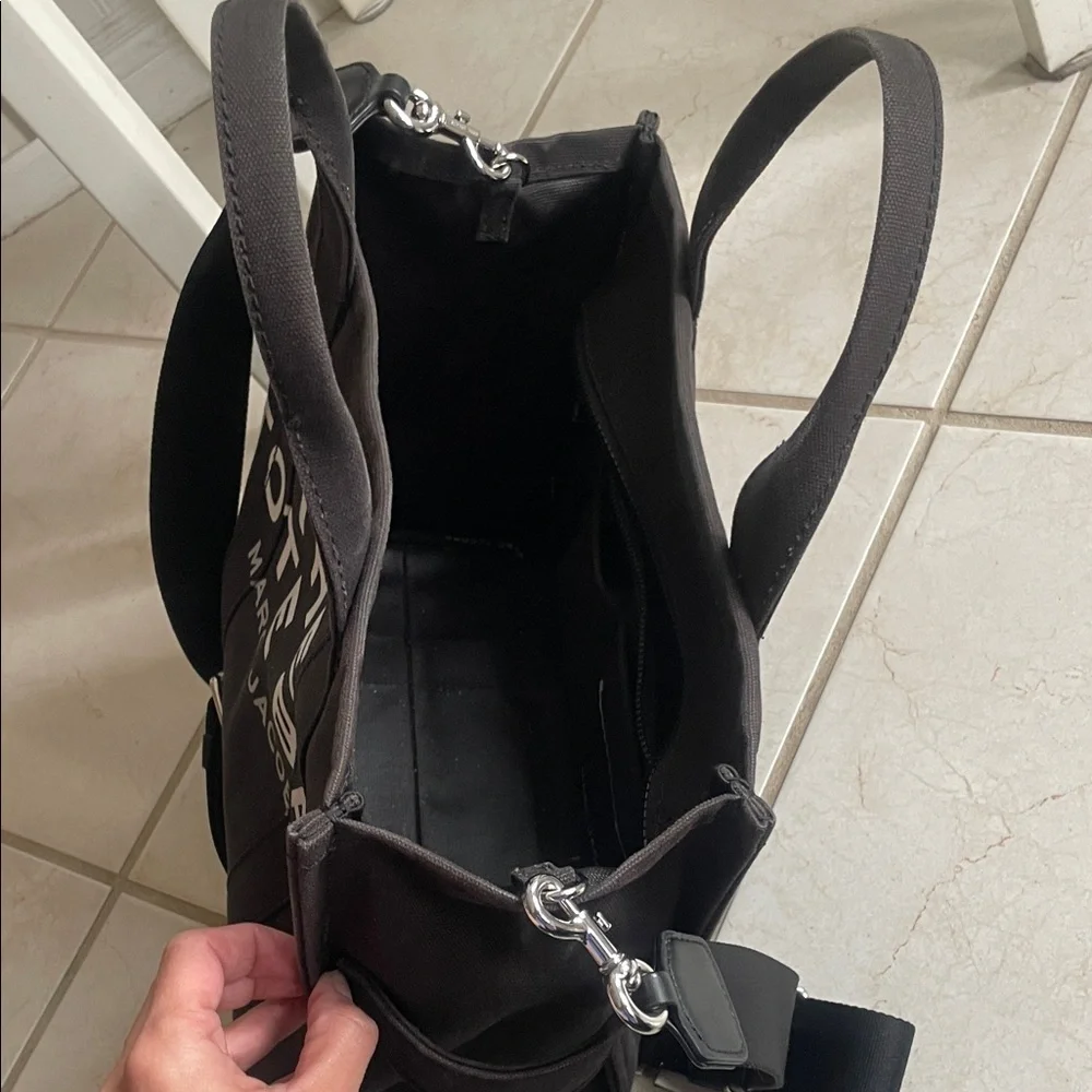 Marc Jacobs Black Canvas 'The Tote Bag' with White Logo - Picture 7 of 12